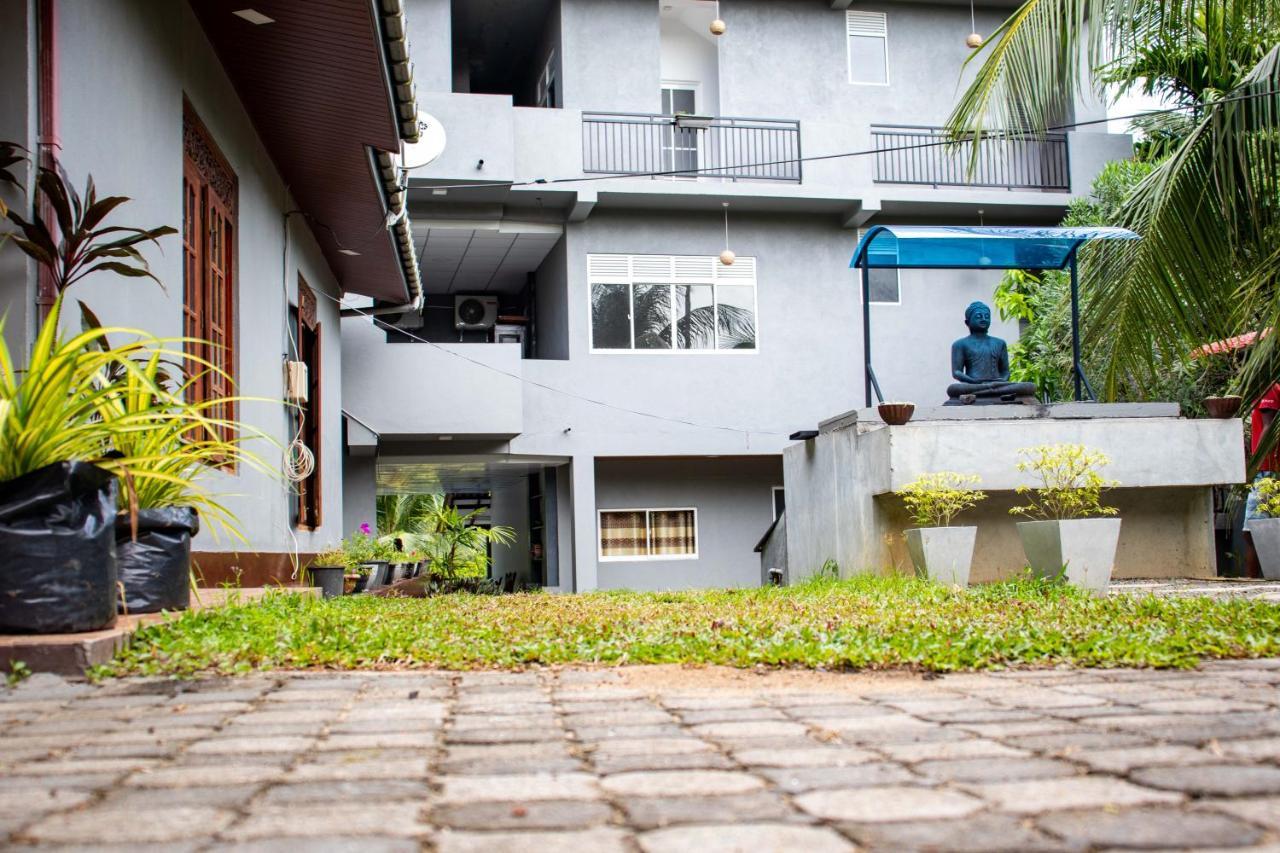 Sri Villa Rest 希克杜沃 外观 照片
