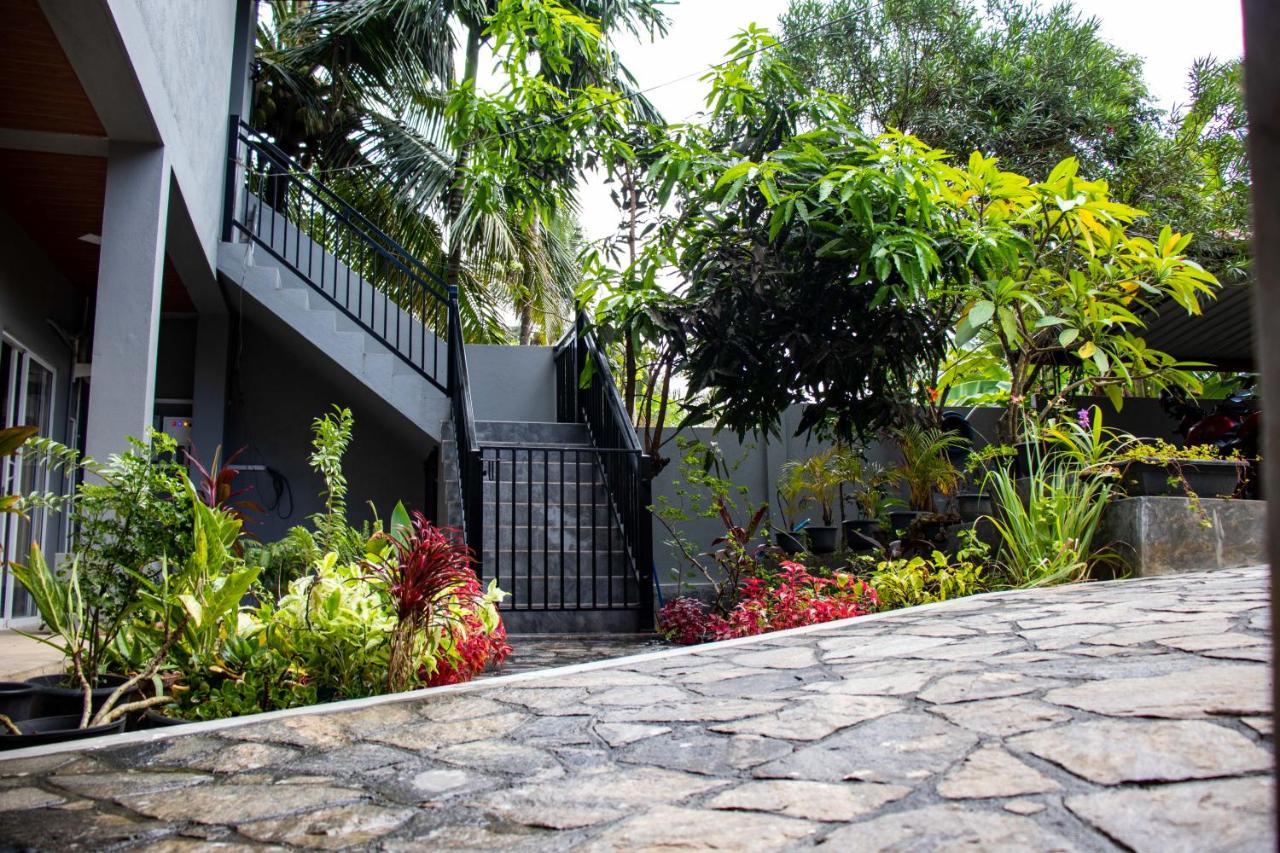 Sri Villa Rest 希克杜沃 外观 照片
